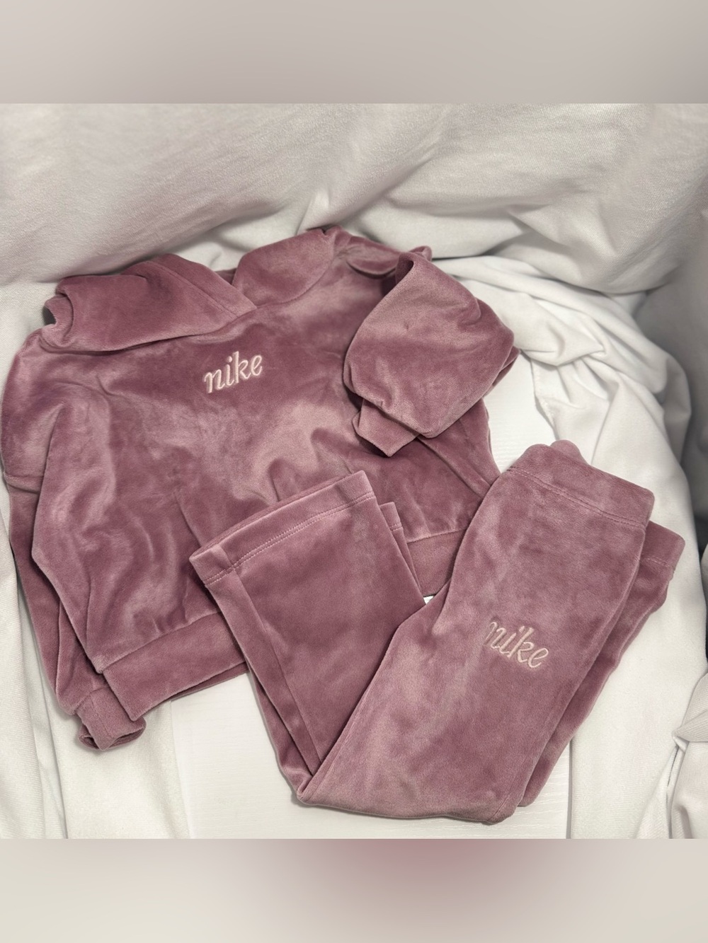 Nike baby Plush outfit